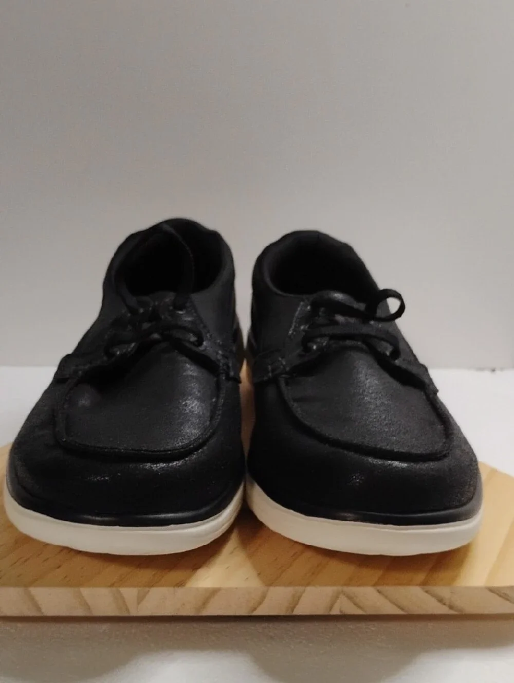 Skechers Men’s Black Boat Shoes with Lace-Up Design